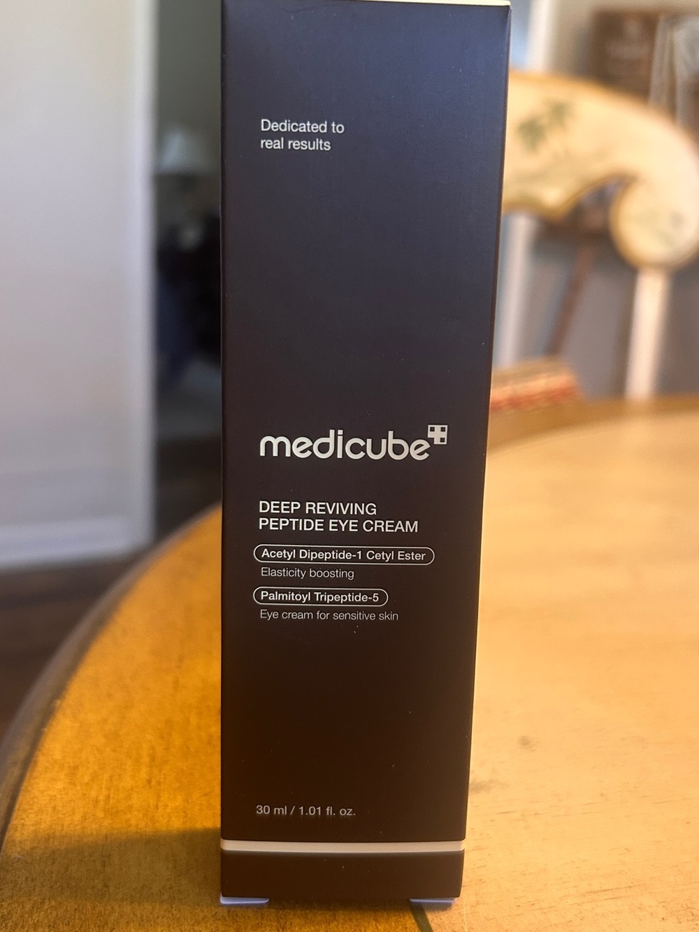 Medicube Deep Reviving Peptide Eye Cream - Black